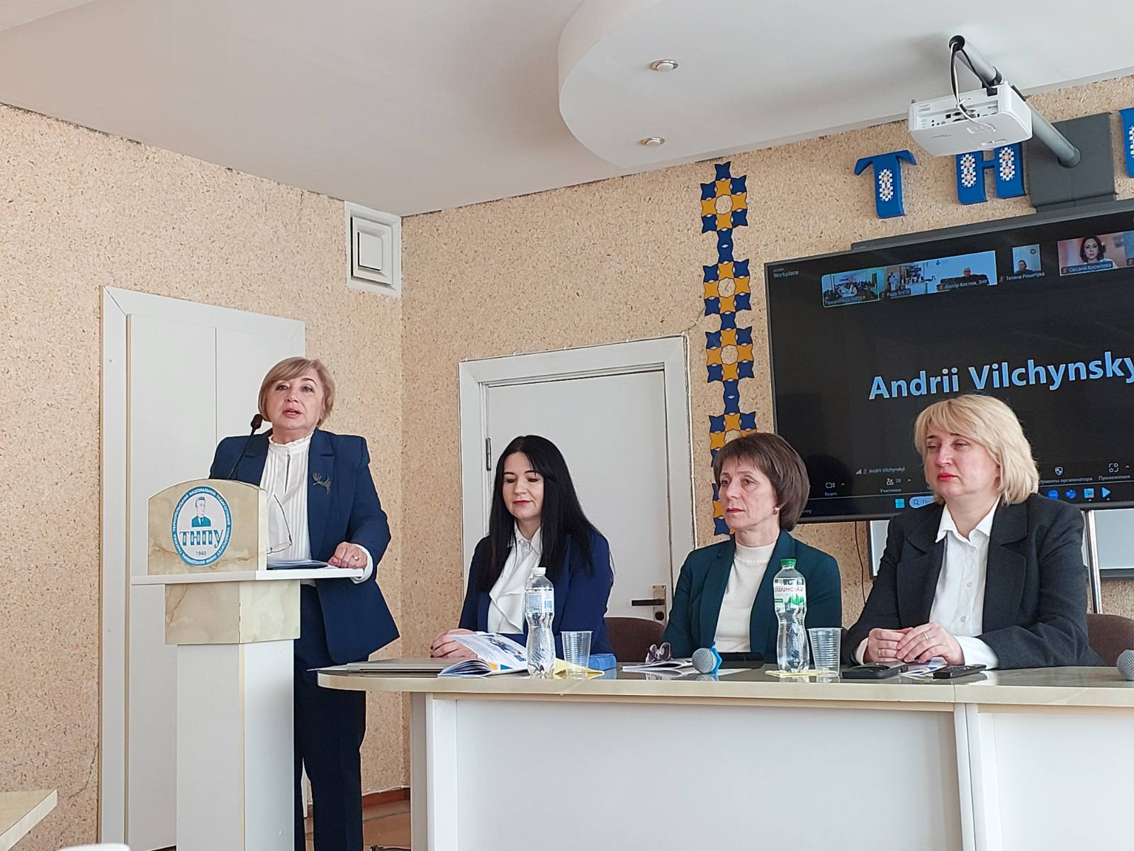  Привітання доктора філологічних наук, професора Наталії Поплавської.jpg.jpg.jpg